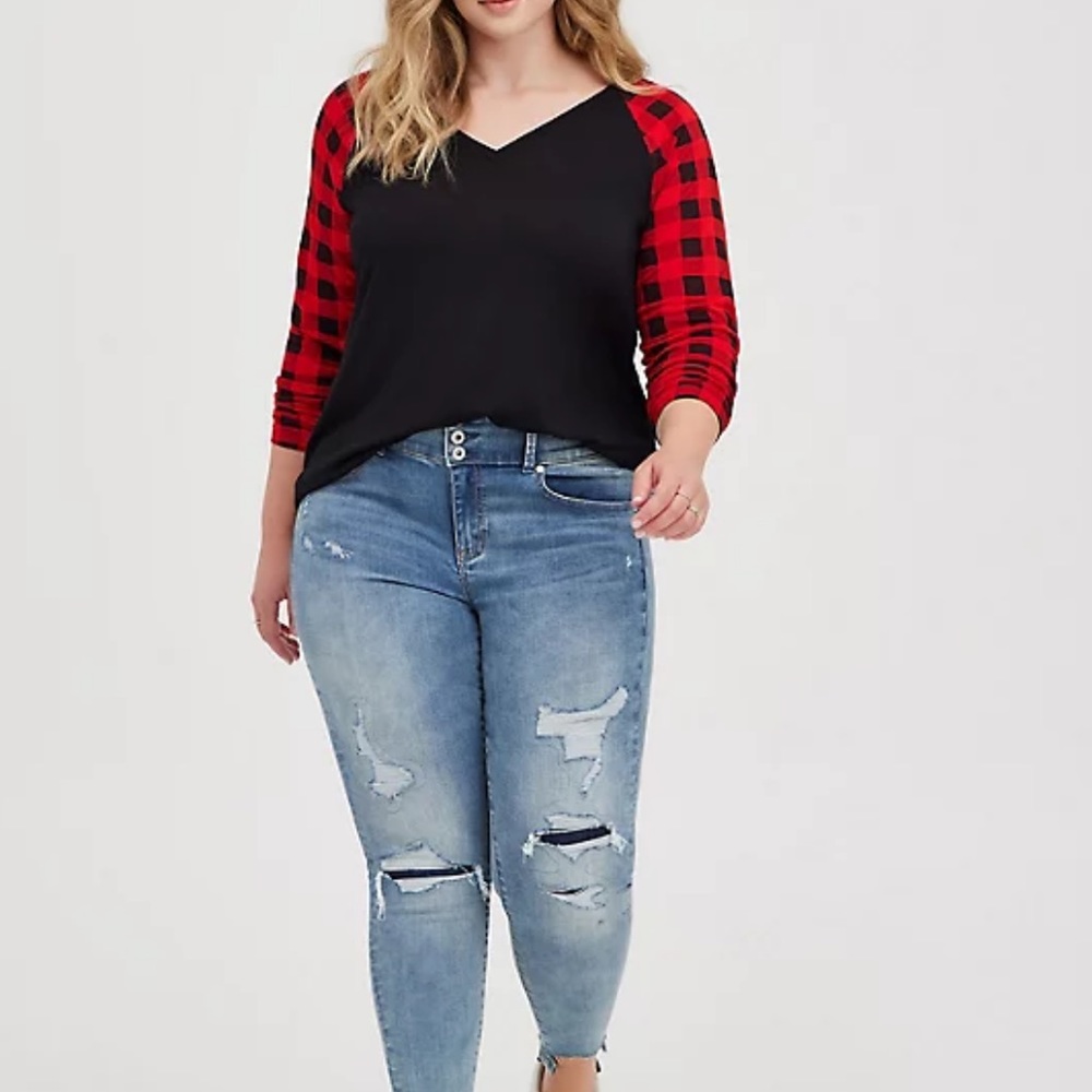 Raglan Tee Gingham Black & Red